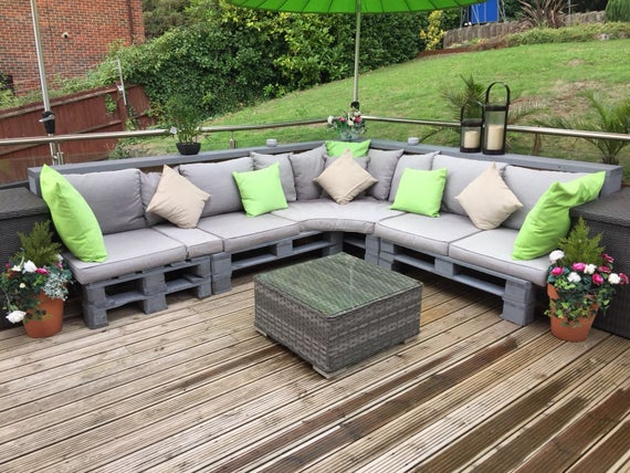 Garden Furniture - Adding a Unique Touch to Your Garden